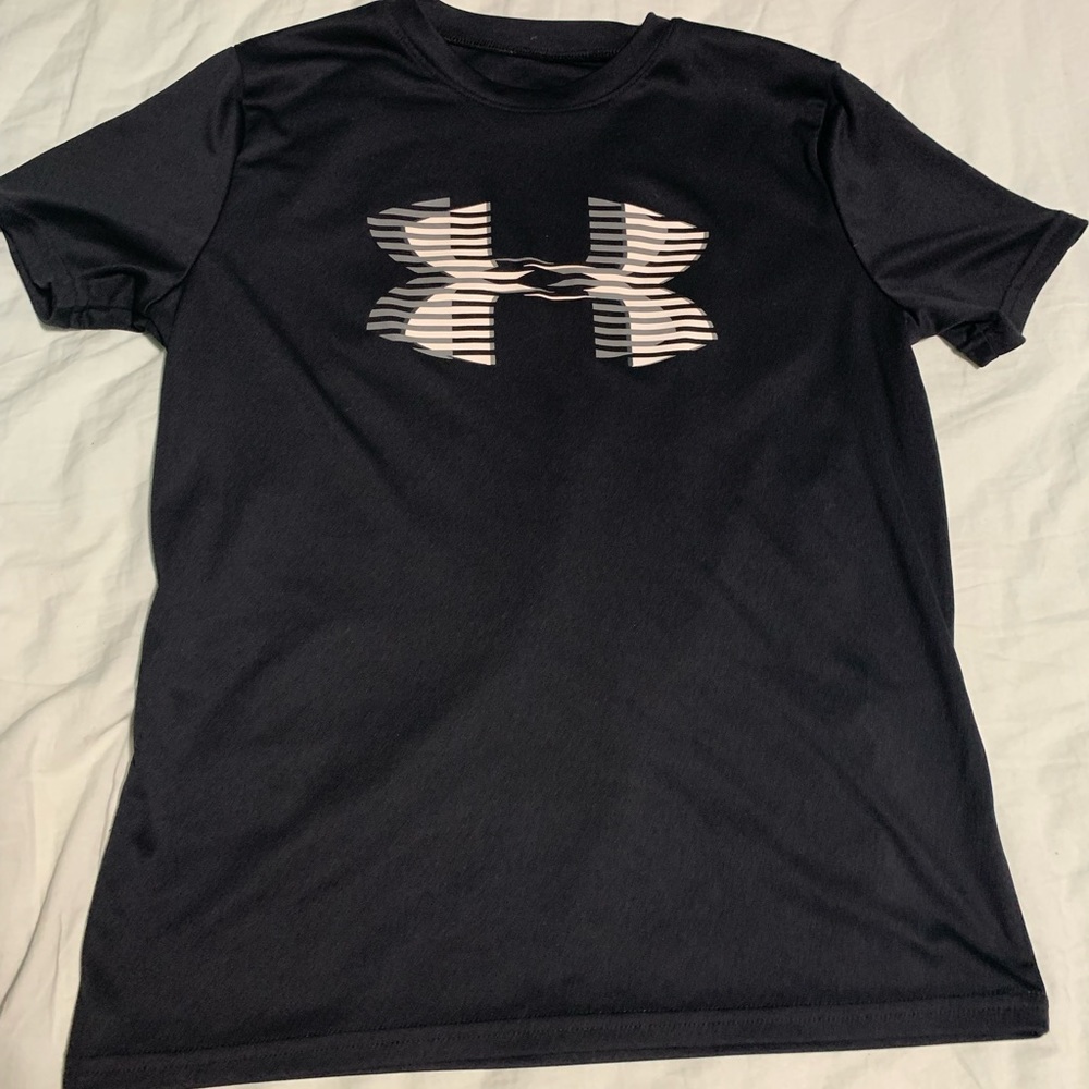 Youth under Armour, heat gear, shirt, size youth, large YLG